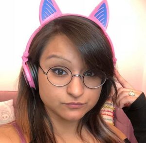 Aphmau YouTuber is best known for being one of the most followed YouTubers in America 300x293 1