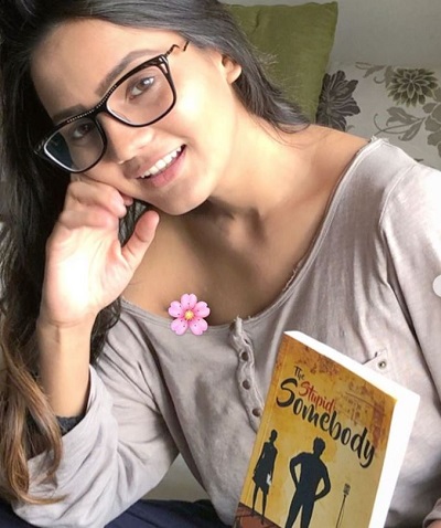 Ashna Kishore likes to read books