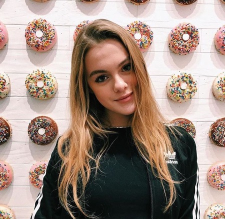 Isabella Alexander wished her fans on National Donuts Day