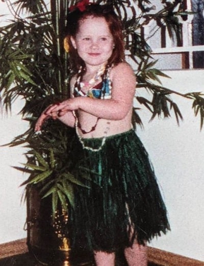 Karen Laines daughter Mina Starsiak as a child