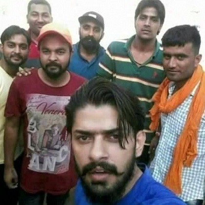 Lawrence Bishnoi with hs friends
