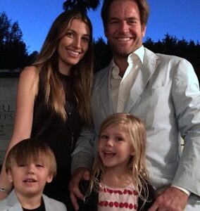 Michael Weatherly with his wife kids